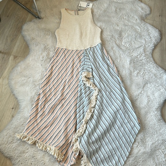NWT ZARA CROCHET DRESS WITH ASYMMETRICAL BOTTOM - Picture 1 of 8